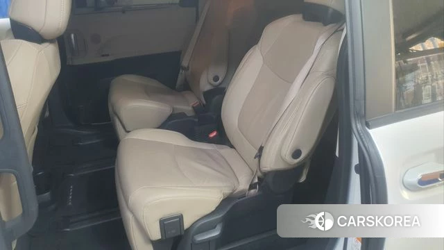 Toyota Sienna 4th Generation 2024 Белый из Кореи, фото 5