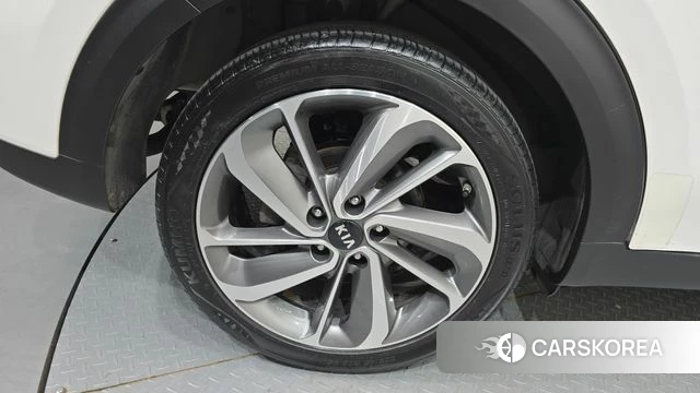 Kia Niro id 4251381 из Кореи 15