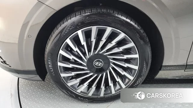 Hyundai Grandeur (GN7) id 2959298 из Кореи 15