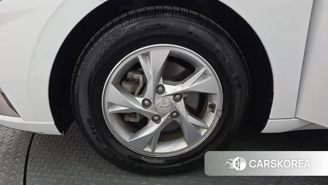 Hyundai Avante (CN7) id 3556804 из Кореи 15