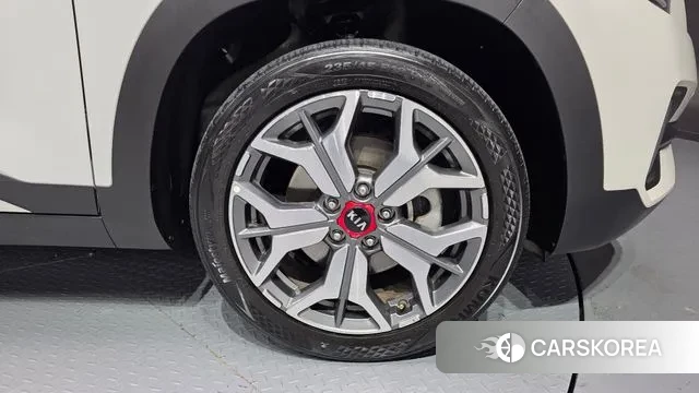 Kia Seltos id 3748063 из Кореи 15