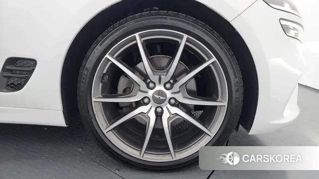 Genesis The New G70 id 3697304 из Кореи 15