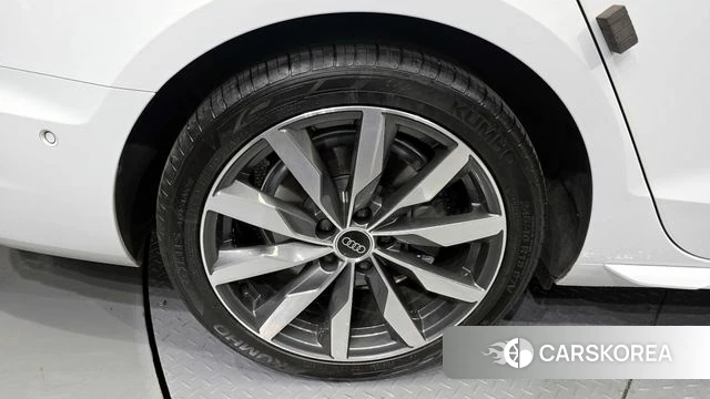 Audi A4 (B9) id 4194923 из Кореи 30