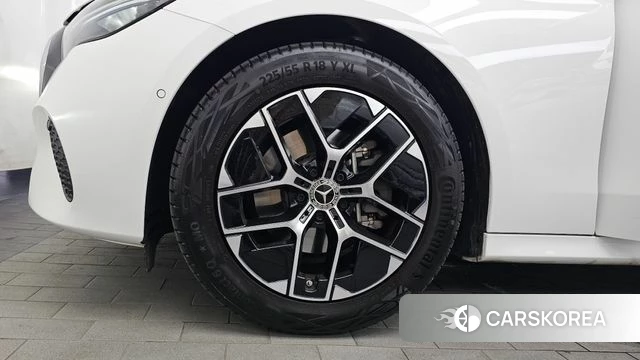 Mercedes-Benz E-Class W214 id 4539584 из Кореи 29