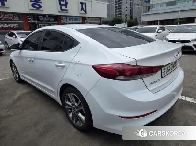 Hyundai Avante AD id 3698878 из Кореи 7