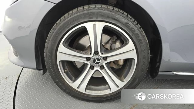 Mercedes-Benz E-Class W213 id 4477388 из Кореи 27