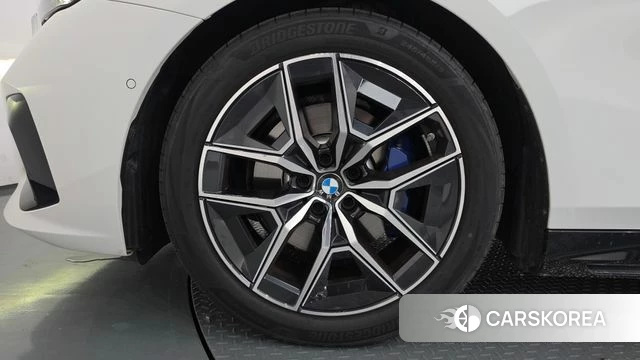 BMW 5 Series (G60) id 4847447 из Кореи 15