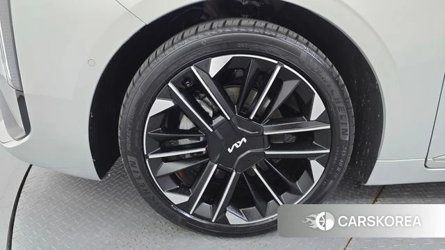 Kia The New K8 Hybrid id 4291960 из Кореи 35