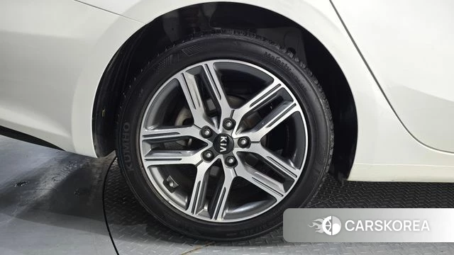 Kia Come New K3 id 4626188 из Кореи 25