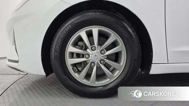 Hyundai The New Avante AD id 3612353 из Кореи 15