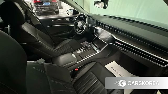 Audi A6L id 4279072 из Китая 13