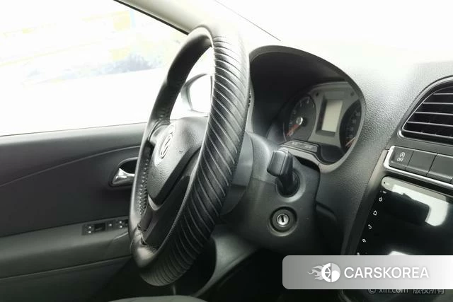 Volkswagen Polo id 4210598 из Китая 19