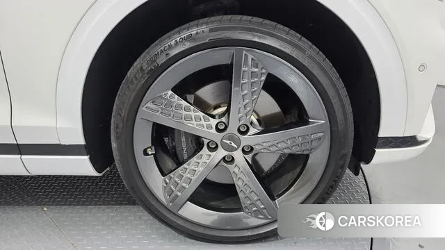 Genesis GV70 id 3389713 из Кореи 15