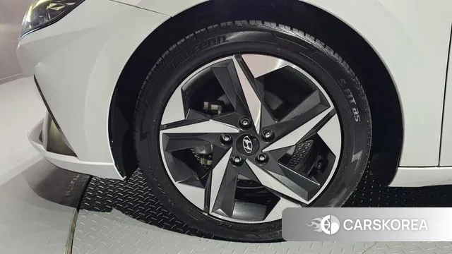 Hyundai Avante (CN7) id 3301445 из Кореи 15