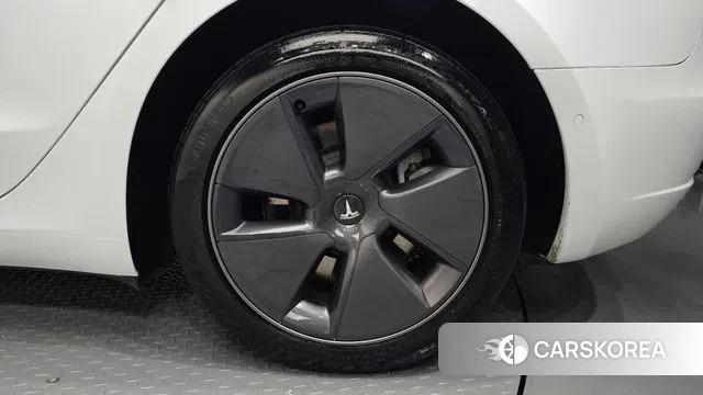 Tesla Model 3 id 3759256 из Кореи 15