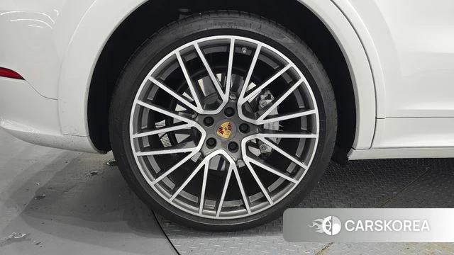 Porsche Cayenne (PO536) id 3965767 из Кореи 15