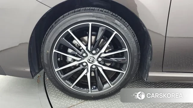 Toyota Camry (XV70) id 3074055 из Кореи 15