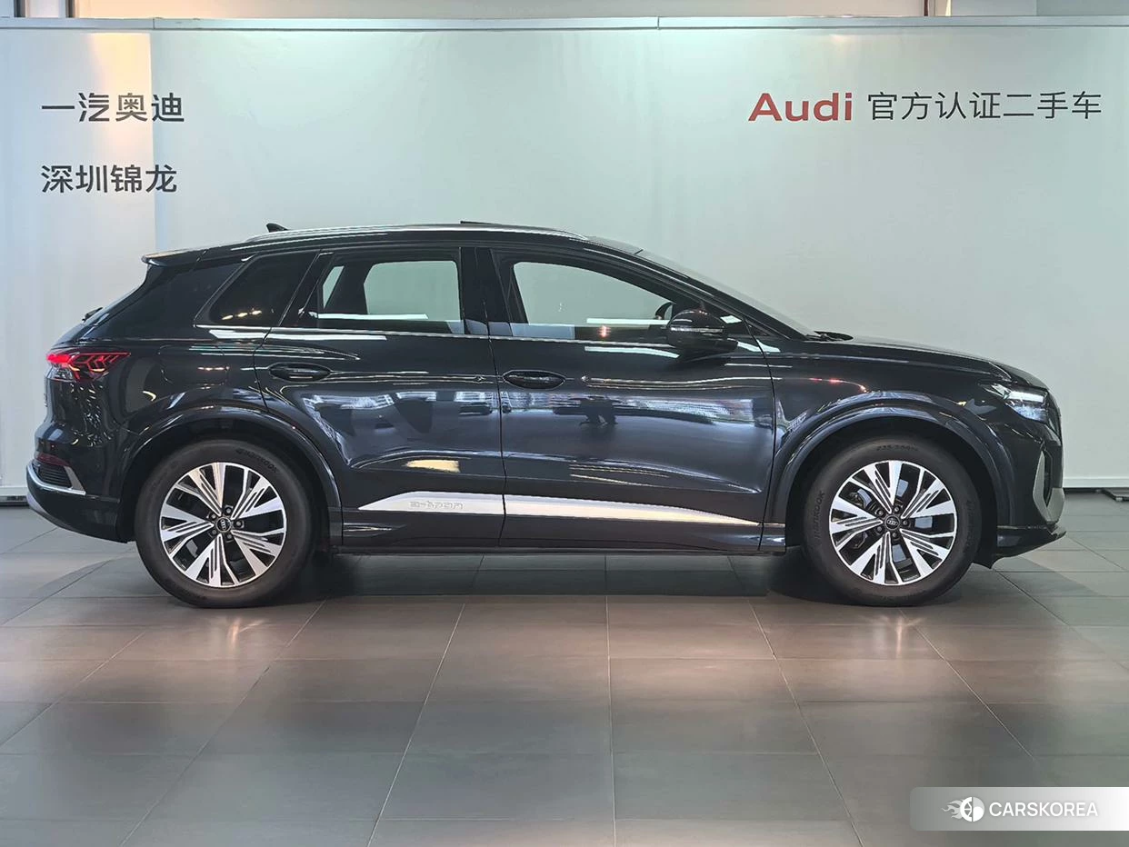 Audi Q4 e-tron 2023 Синий из Китая, фото 5