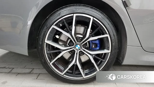 BMW 5 Series (G30) id 3525471 из Кореи 15