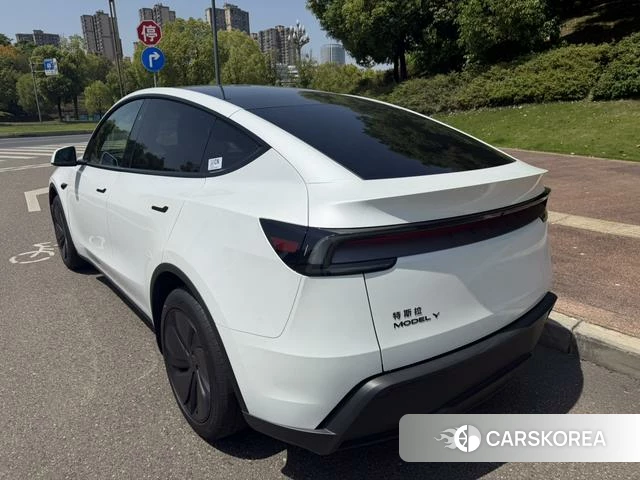 Tesla Model Y id 4182569 из Китая 11