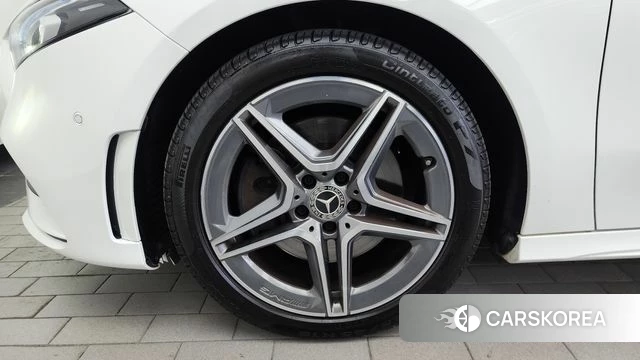 Mercedes-Benz A-Class W177 id 4529274 из Кореи 15