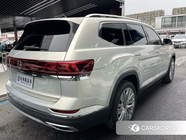 Volkswagen Tourang id 4314621 из Китая 17