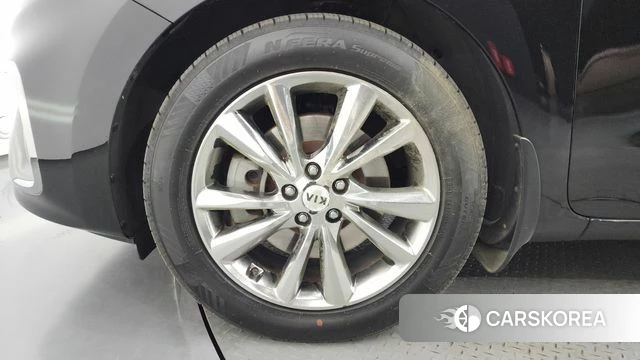 Kia The New Carnival id 4246234 из Кореи 25