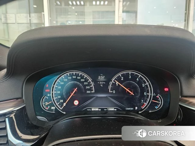 BMW 5 Series (G30) 2018 Синий из Кореи, фото 5