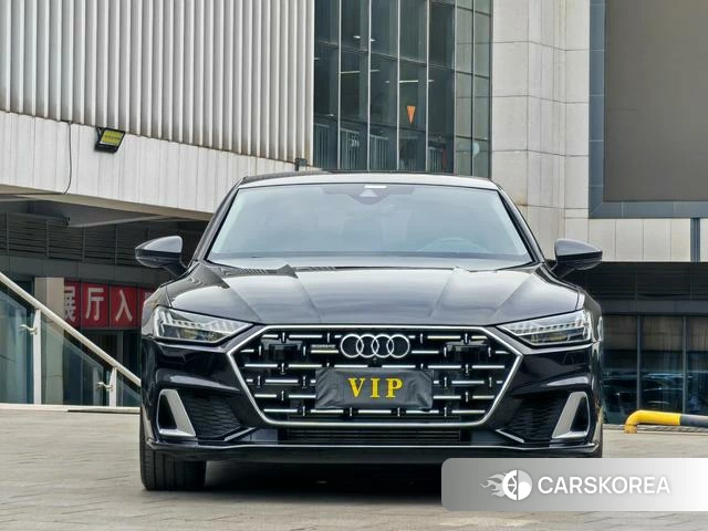 Audi A7L id 4290304 из Китая 10