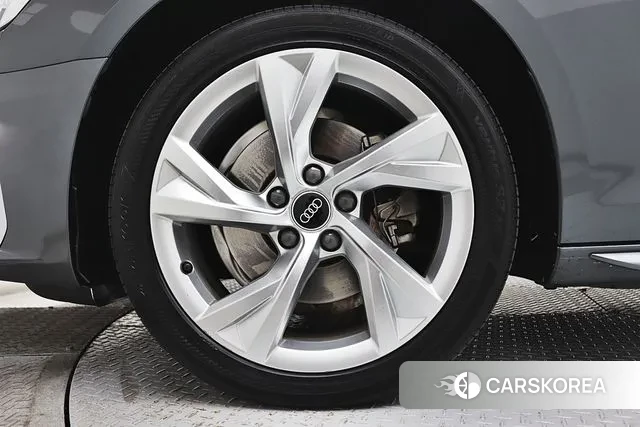 Audi A4 (B9) id 3630502 из Кореи 15