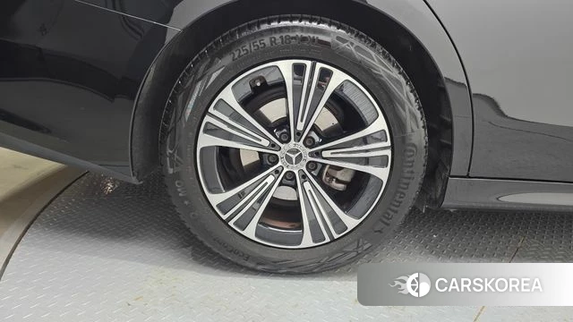 Mercedes-Benz E-Class W214 id 4630035 из Кореи 32