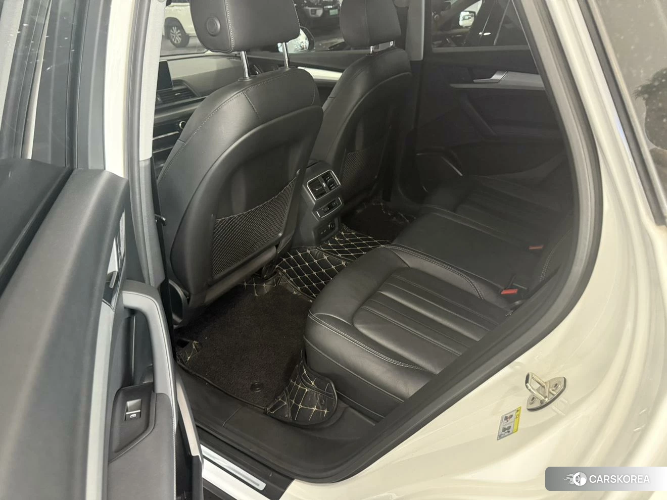 Audi Q5L 2020 Белый из Китая, фото 5