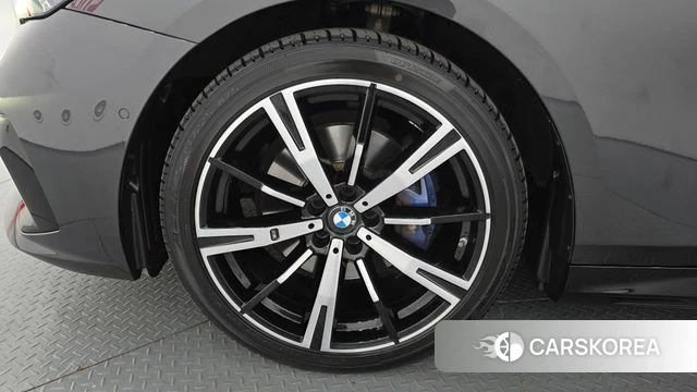 BMW 5 Series (G60) id 4870861 из Кореи 35