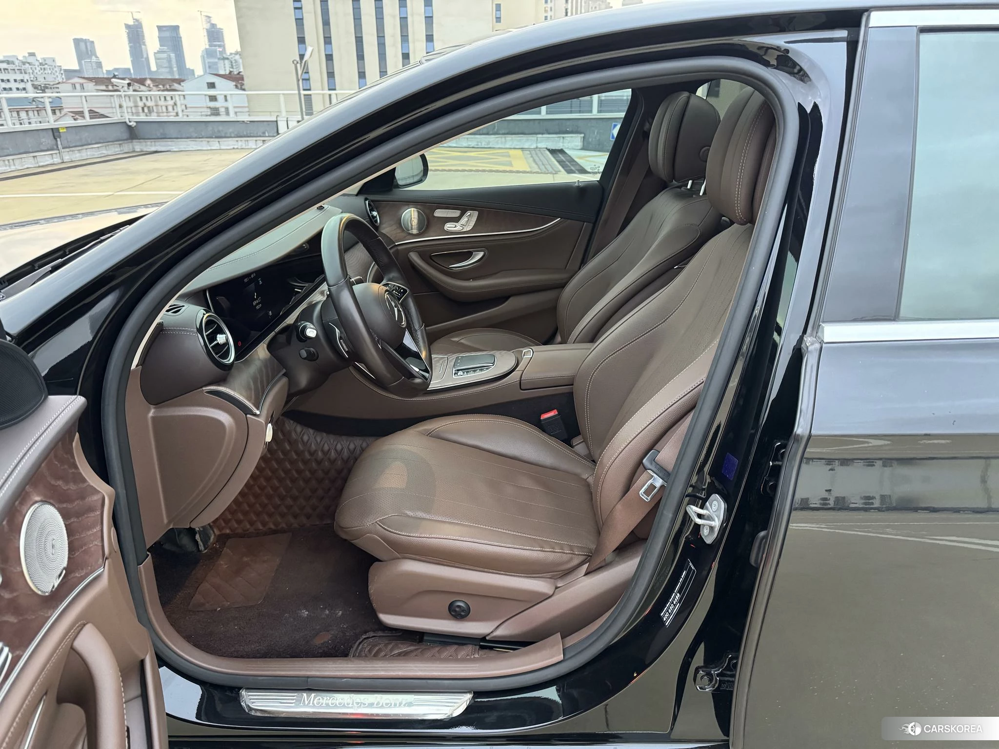 Mercedes-Benz E-Class id 4461748 из Китая 11
