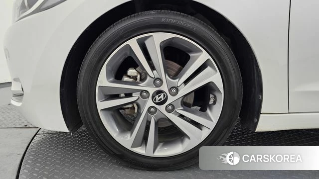 Hyundai Avante AD id 4345706 из Кореи 27