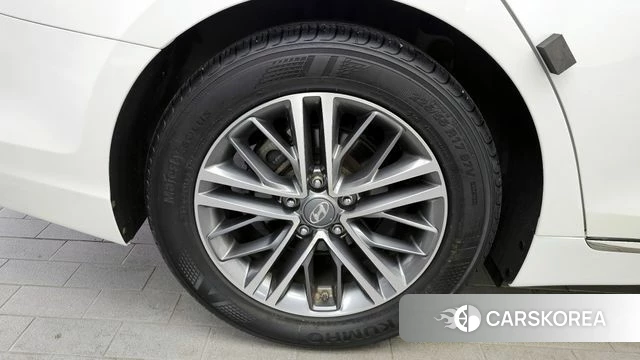 Hyundai Grandeur IG id 4378087 из Кореи 15
