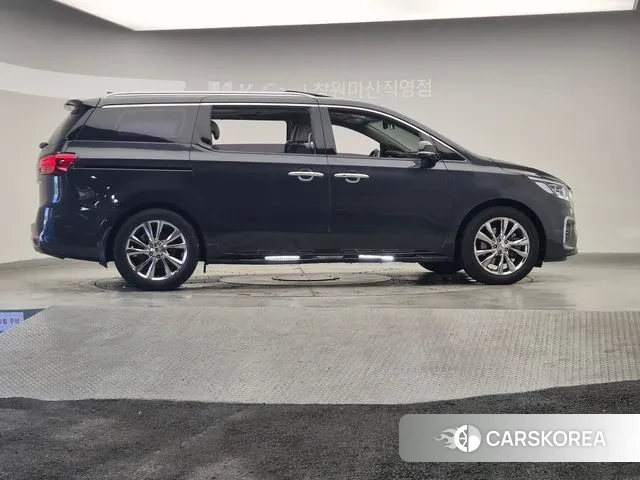 Kia The New Carnival id 3055421 из Кореи 15