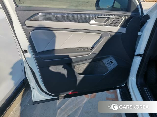 Volkswagen Tanyue 2023 Белый из Китая, фото 5