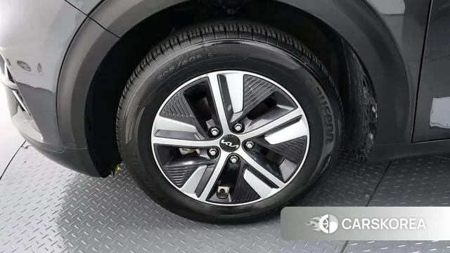 Kia The New Niro id 3556302 из Кореи 15