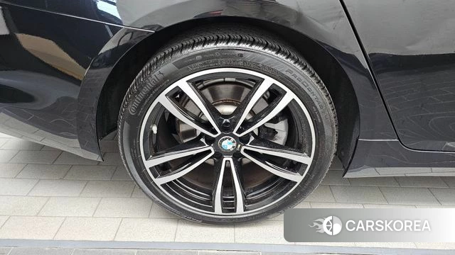 BMW 5 Series (G30) id 4325166 из Кореи 29