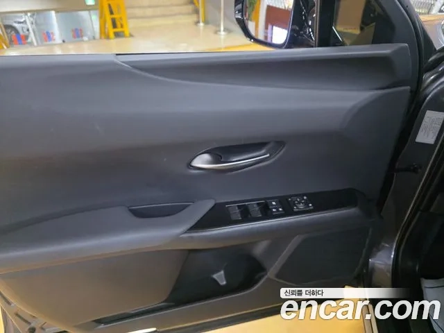 Lexus UX300e id 2863248 из Кореи 15