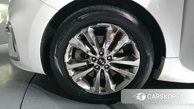 Kia The New Carnival id 4357037 из Кореи 15