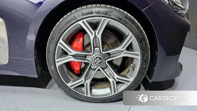 Kia Stinger id 3578863 из Кореи 15