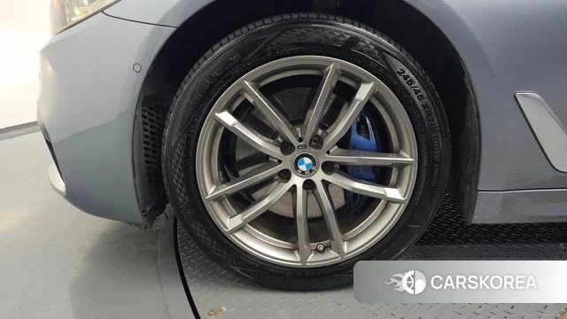 BMW 5 Series (G30) id 4251389 из Кореи 30