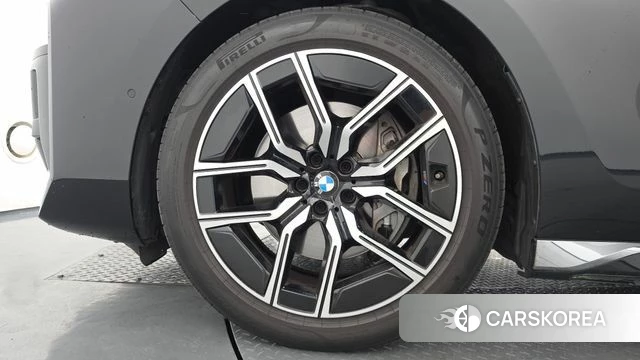 BMW 7 Series (G70) id 4762882 из Кореи 15