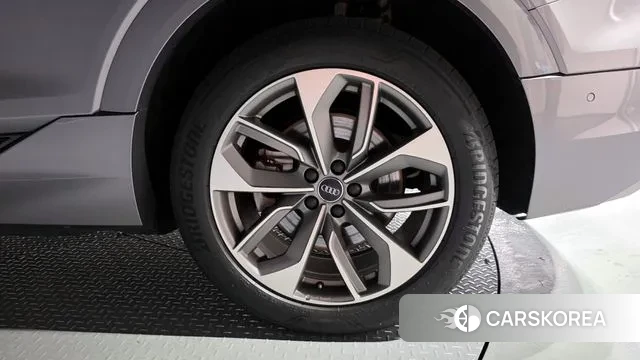 Audi e-Tron id 3008581 из Кореи 15