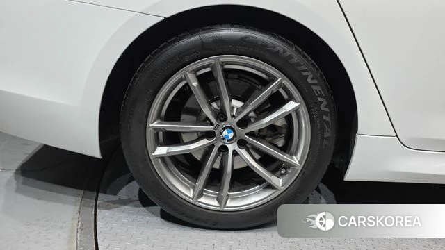 BMW 5 Series (G30) id 4632784 из Кореи 30