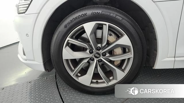 Audi e-Tron id 4507105 из Кореи 31