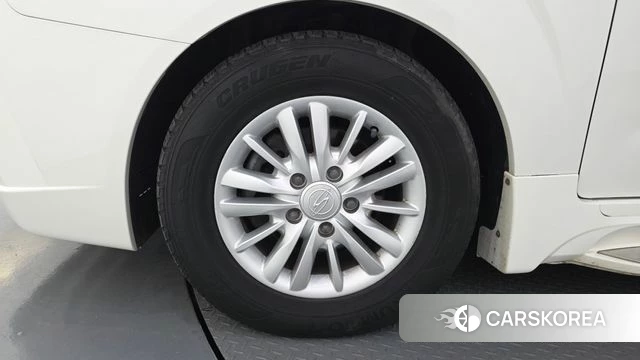 Ssangyong Korando Turismo id 4733015 из Кореи 15