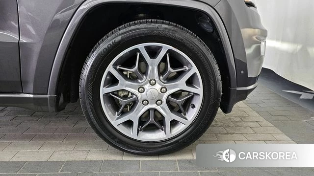 Jeep Grand Cherokee id 3843608 из Кореи 15